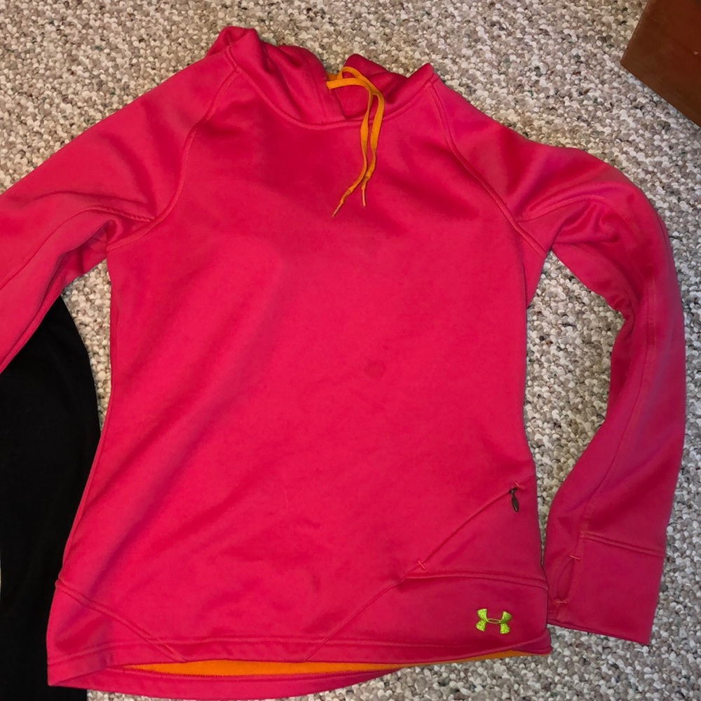 Under armor sweatshirt